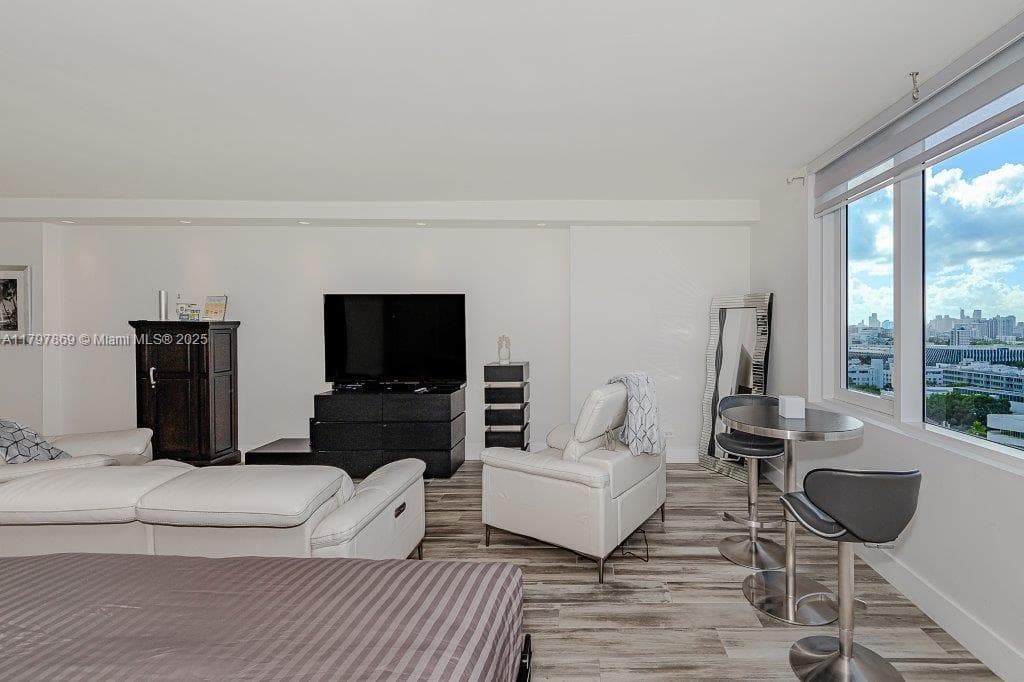 2301 Collins Ave # 1532, Miami Beach FL 33139 — 13