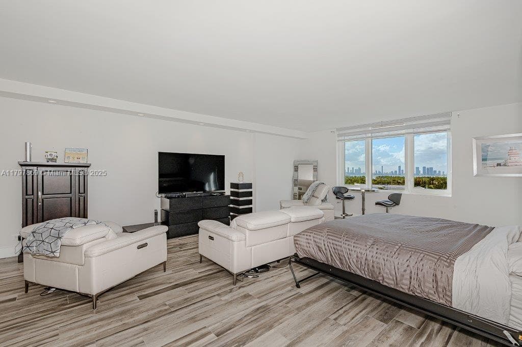 2301 Collins Ave # 1532, Miami Beach FL 33139 — 7