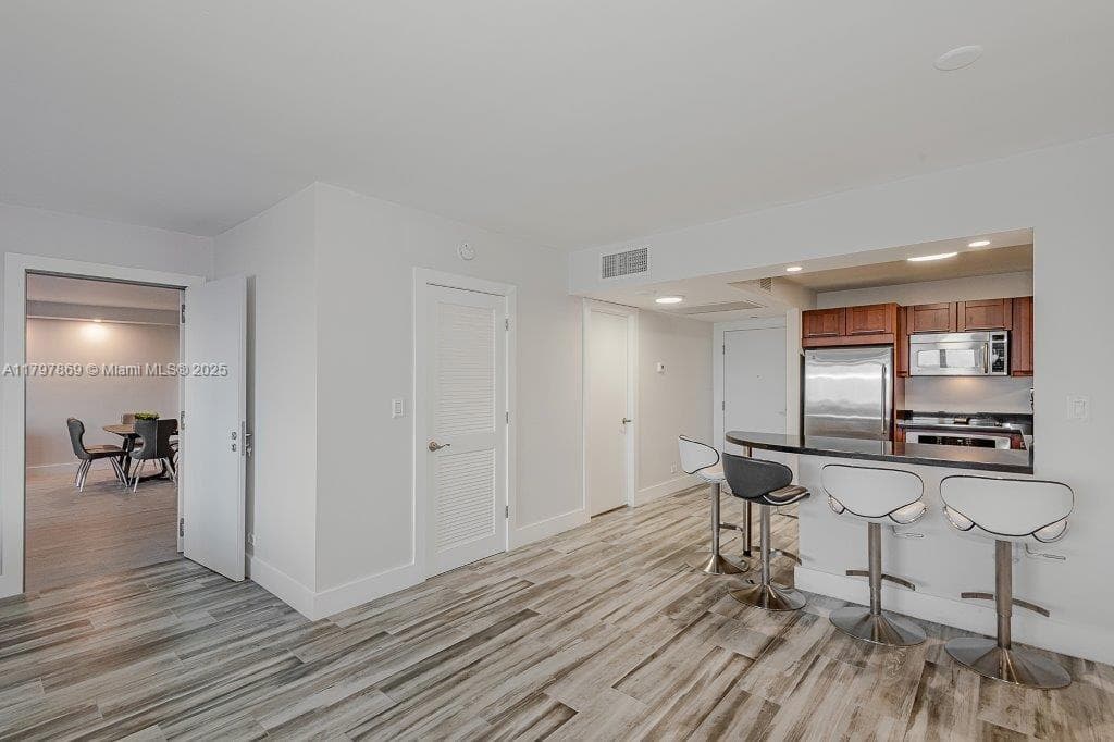 2301 Collins Ave # 1532, Miami Beach FL 33139 — 20