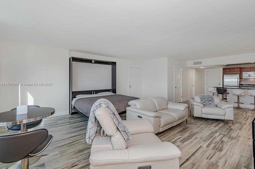2301 Collins Ave # 1532, Miami Beach FL 33139 — 11