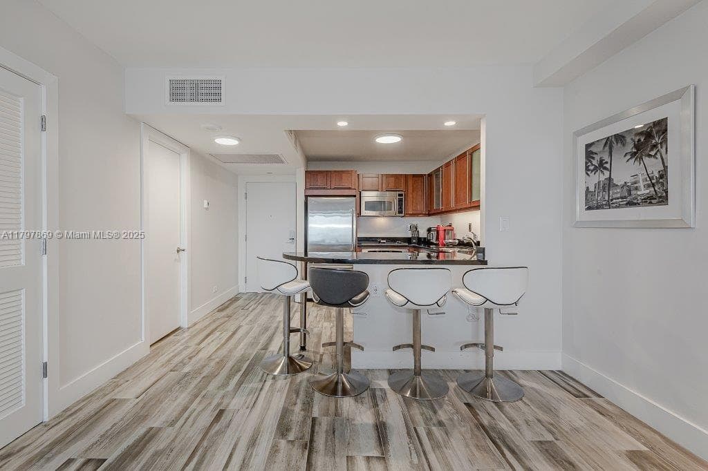 2301 Collins Ave # 1532, Miami Beach FL 33139 — 21