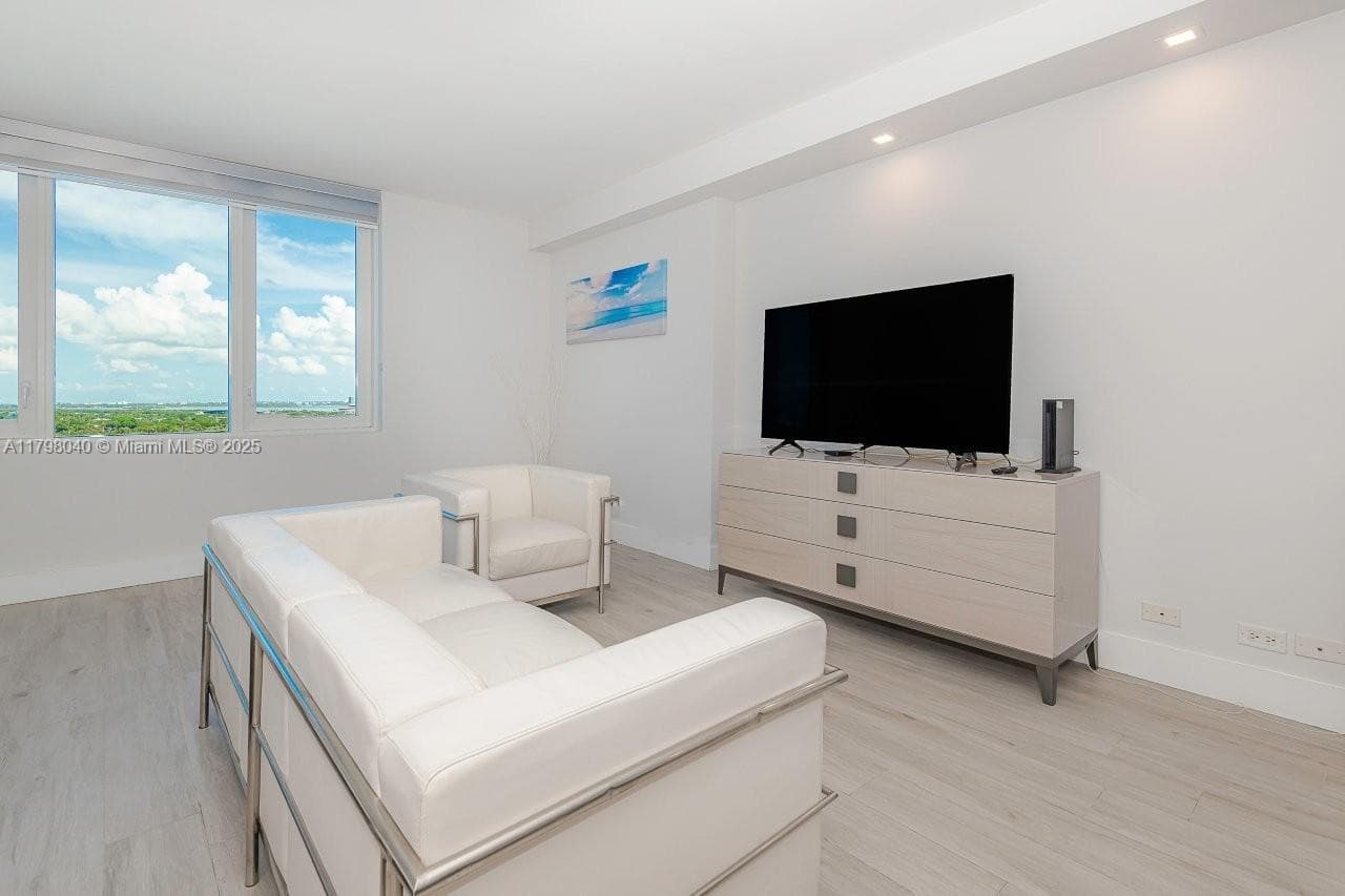 2301 Collins Ave # 1531, Miami Beach FL 33139 — 7