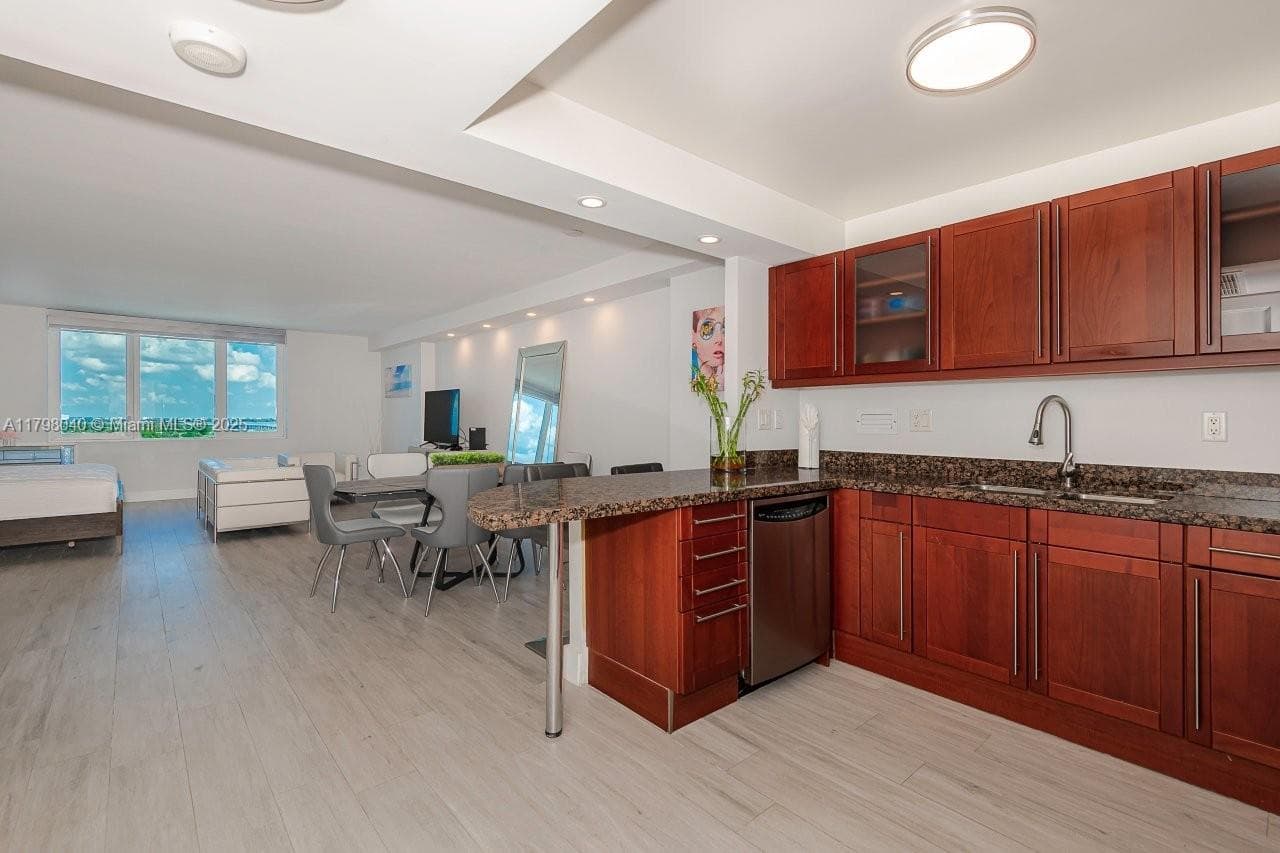 2301 Collins Ave # 1531, Miami Beach FL 33139 — 20
