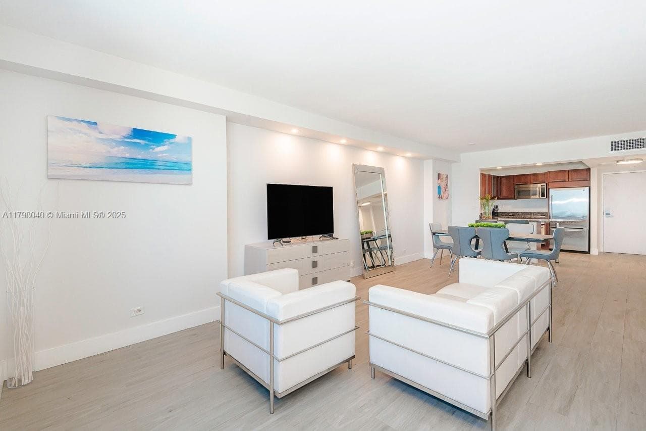2301 Collins Ave # 1531, Miami Beach FL 33139 — 10