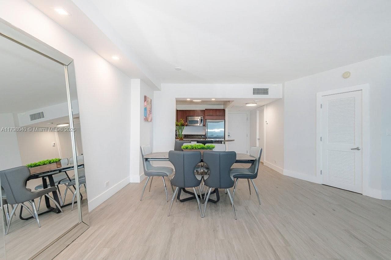 2301 Collins Ave # 1531, Miami Beach FL 33139 — 14