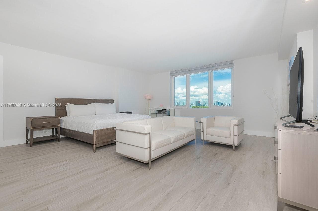 2301 Collins Ave # 1531, Miami Beach FL 33139 — 4