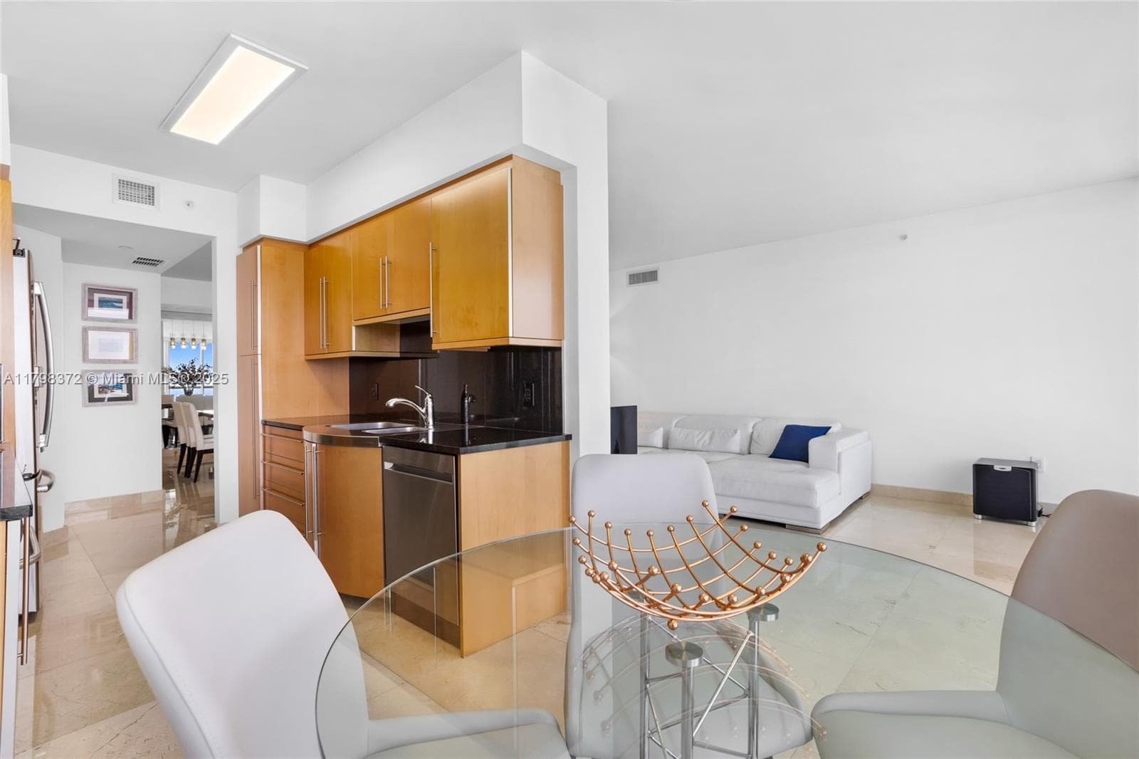 6365 Collins Ave # 3202, Miami Beach FL 33141 — 13