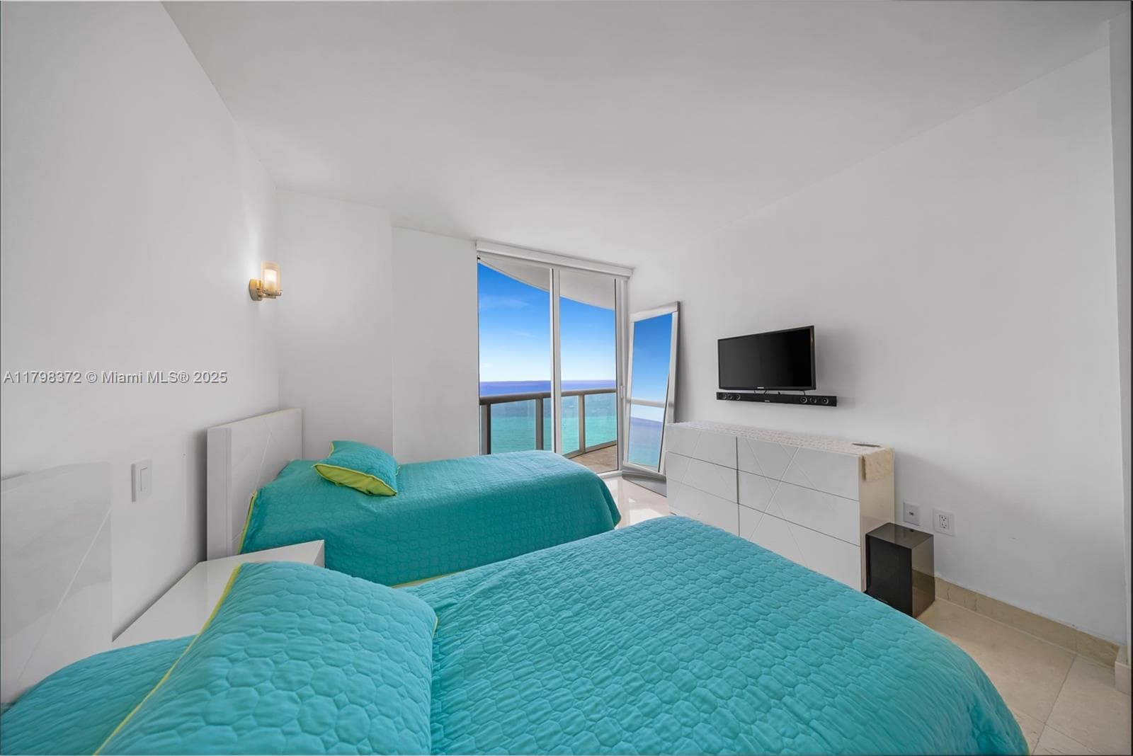 6365 Collins Ave # 3202, Miami Beach FL 33141 — 28