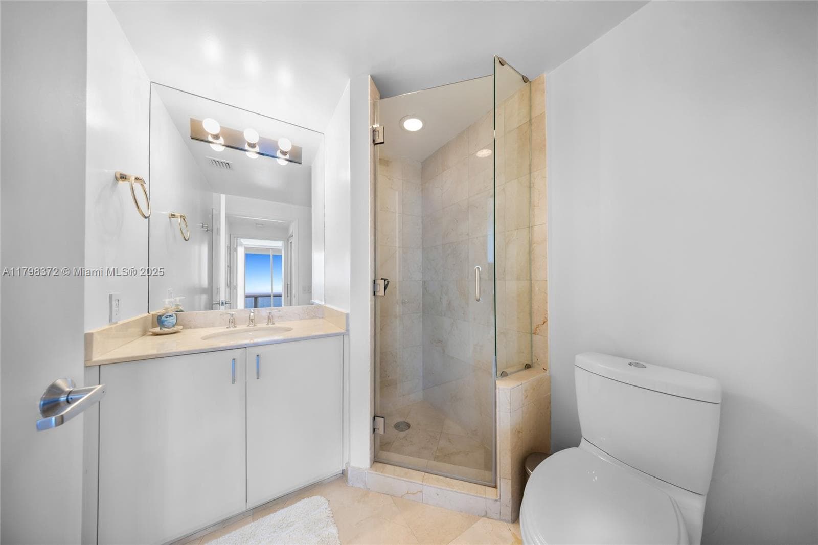 6365 Collins Ave # 3202, Miami Beach FL 33141 — 30