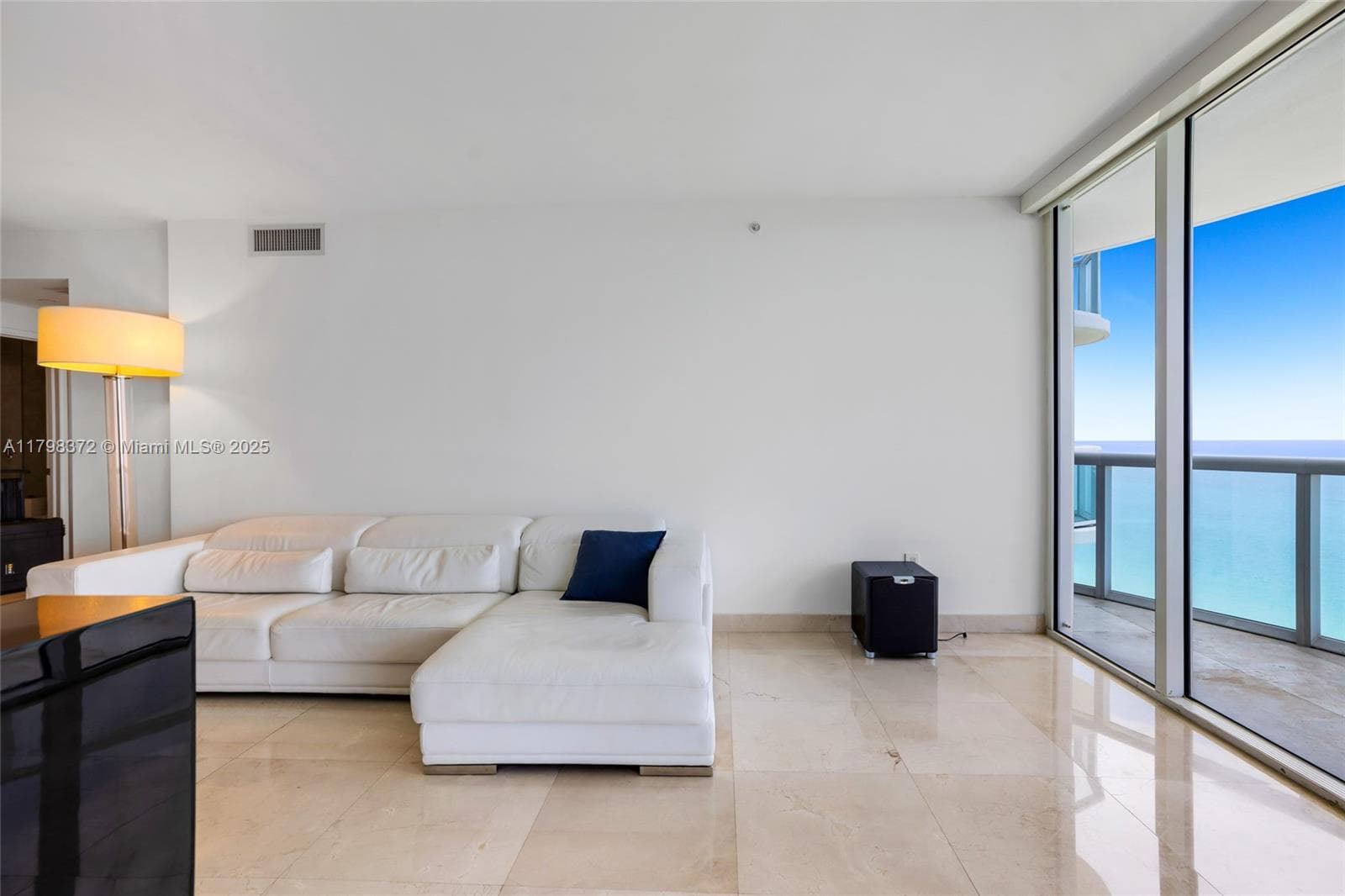 6365 Collins Ave # 3202, Miami Beach FL 33141 — 10