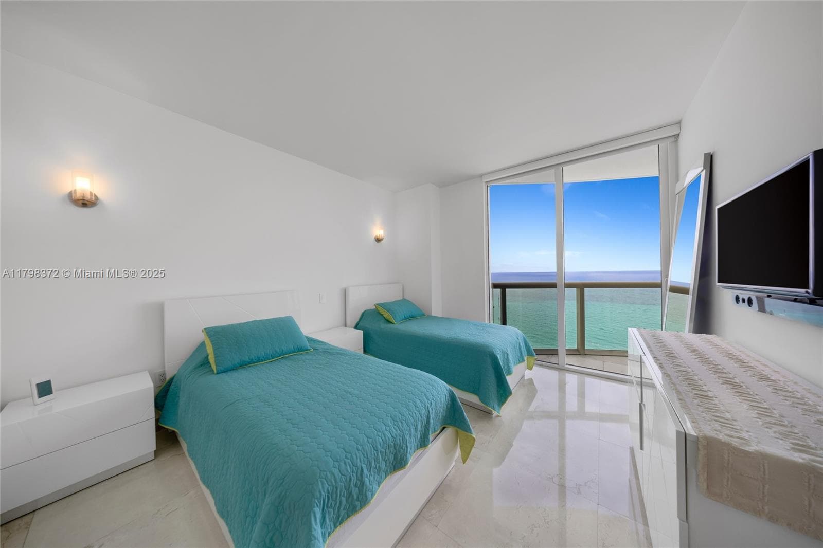 6365 Collins Ave # 3202, Miami Beach FL 33141 — 29