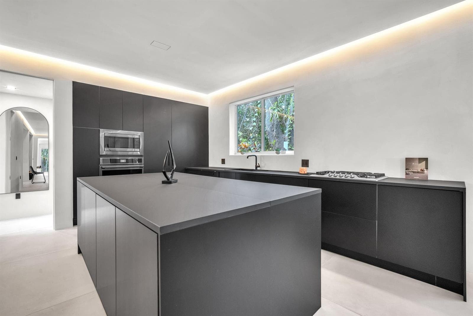 120 NE 25th Street, Miami FL 33137 — 6