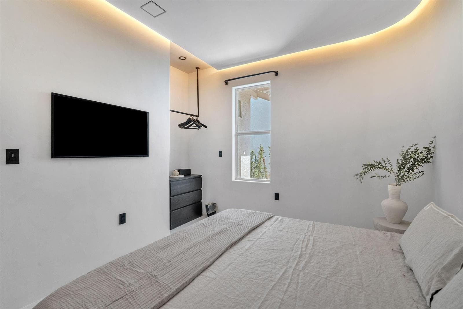120 NE 25th Street, Miami FL 33137 — 13