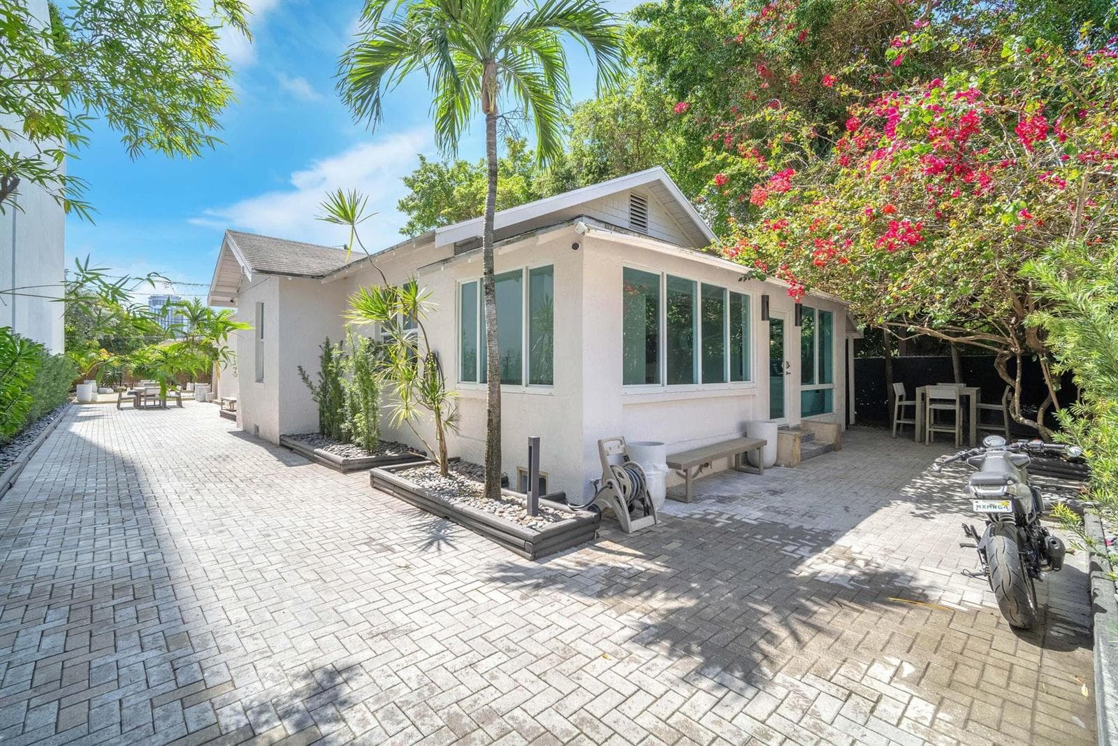 120 NE 25th Street, Miami FL 33137 — 22