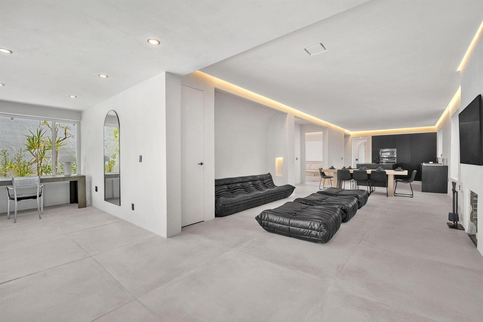120 NE 25th Street, Miami FL 33137 — 1