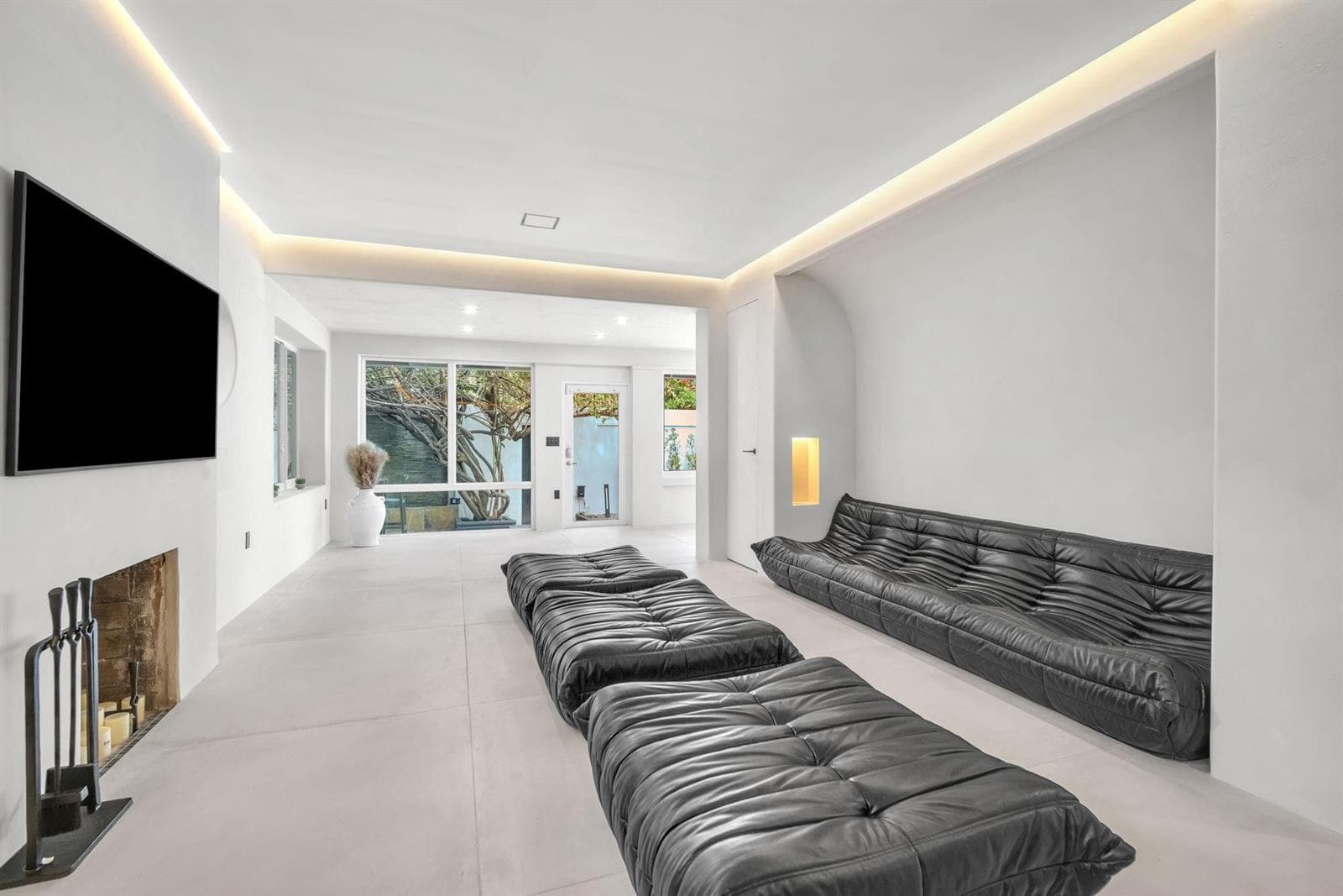 120 NE 25th Street, Miami FL 33137 — 38