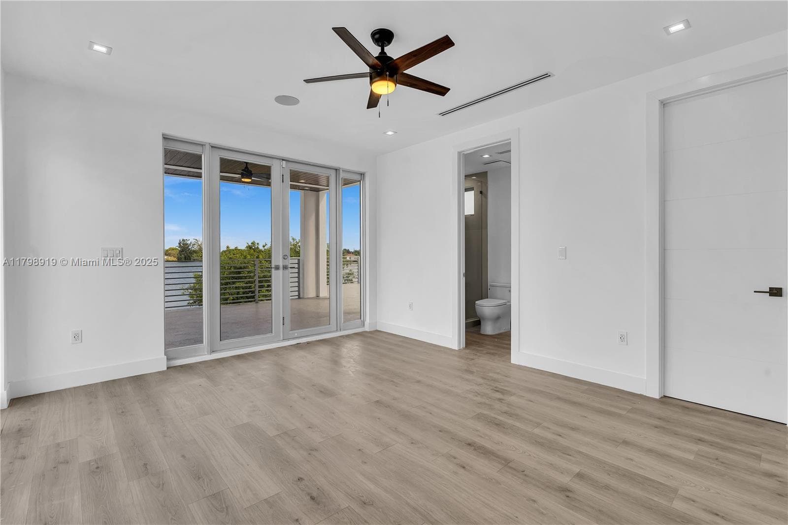 10755 SW 52nd Ter, Miami FL 33165 — 15