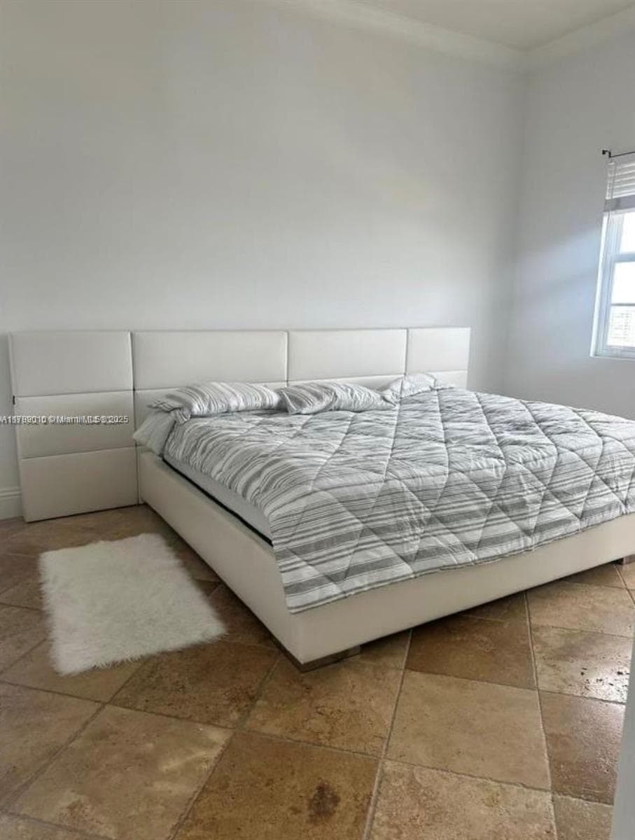 6770 Indian Creek Dr, Miami Beach FL 33141 — 7