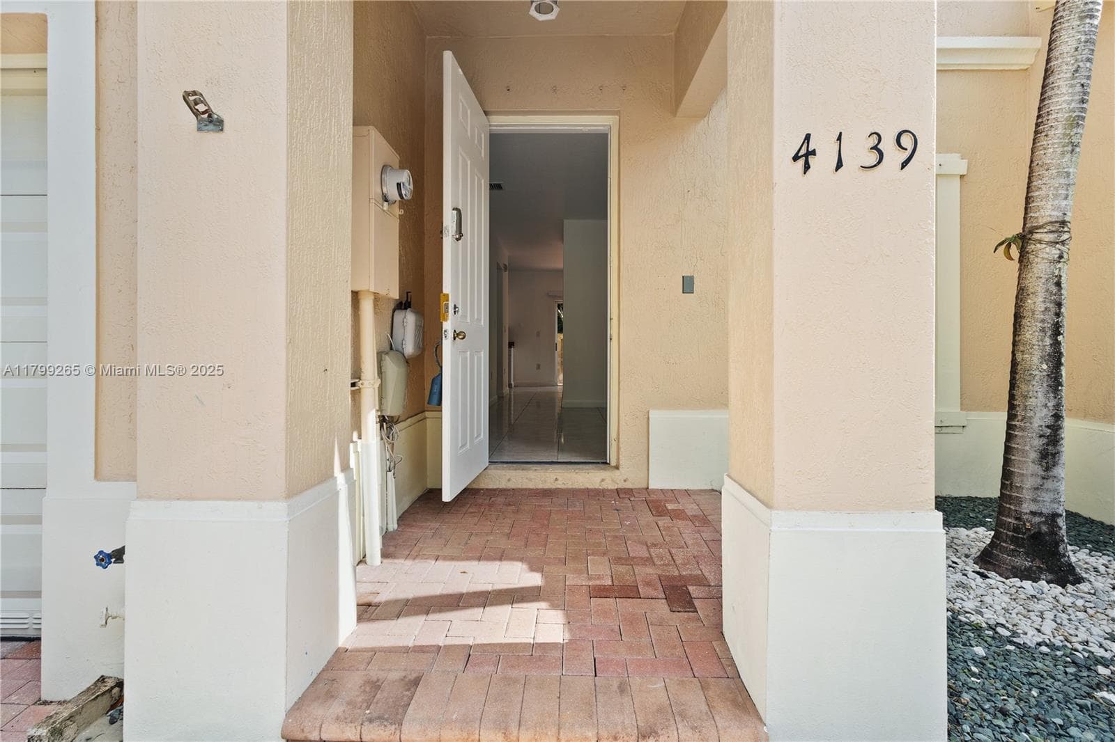 4139 NE 26th St, Homestead FL 33033 — 10