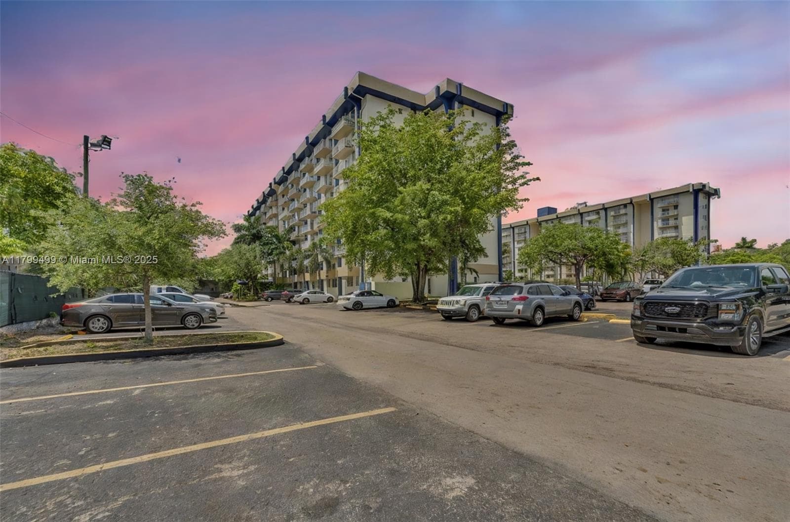 4550 NW 9th St # 106E, Miami FL 33126 — 23