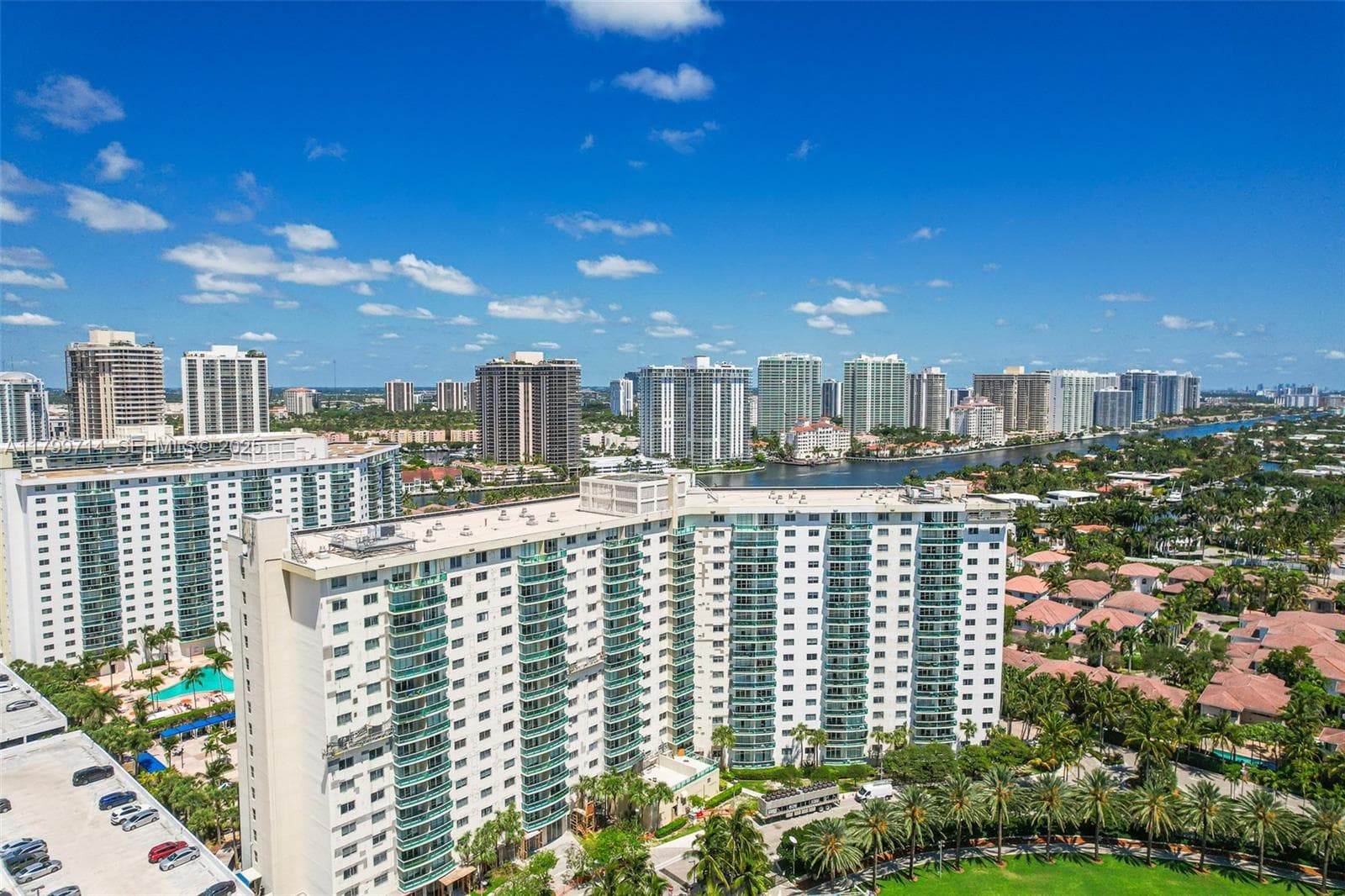 19370 Collins Ave # 324, Sunny Isles Beach FL 33160 — 33