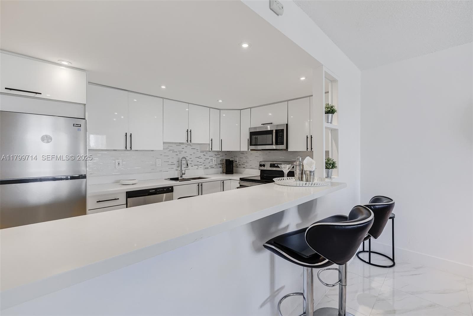 19370 Collins Ave # 324, Sunny Isles Beach FL 33160 — 14