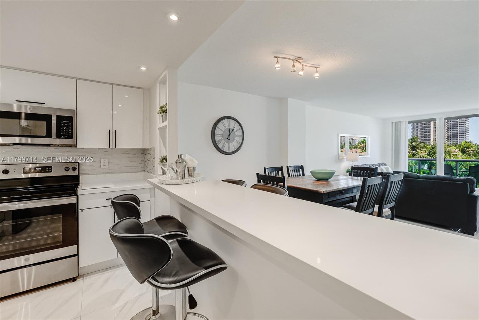 19370 Collins Ave # 324, Sunny Isles Beach FL 33160 — 18