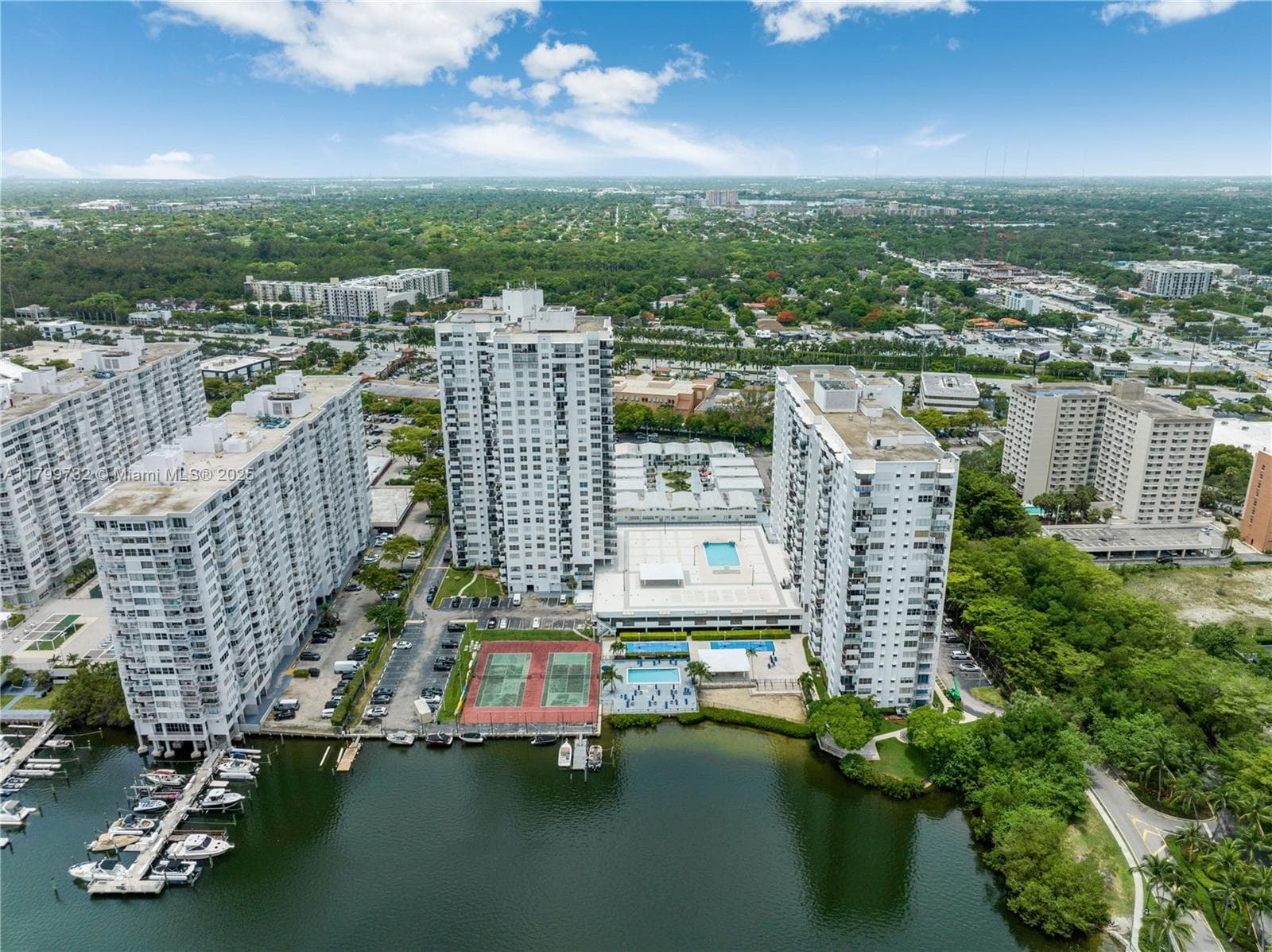 2750 NE 183rd St # 504, Aventura FL 33160 — 2