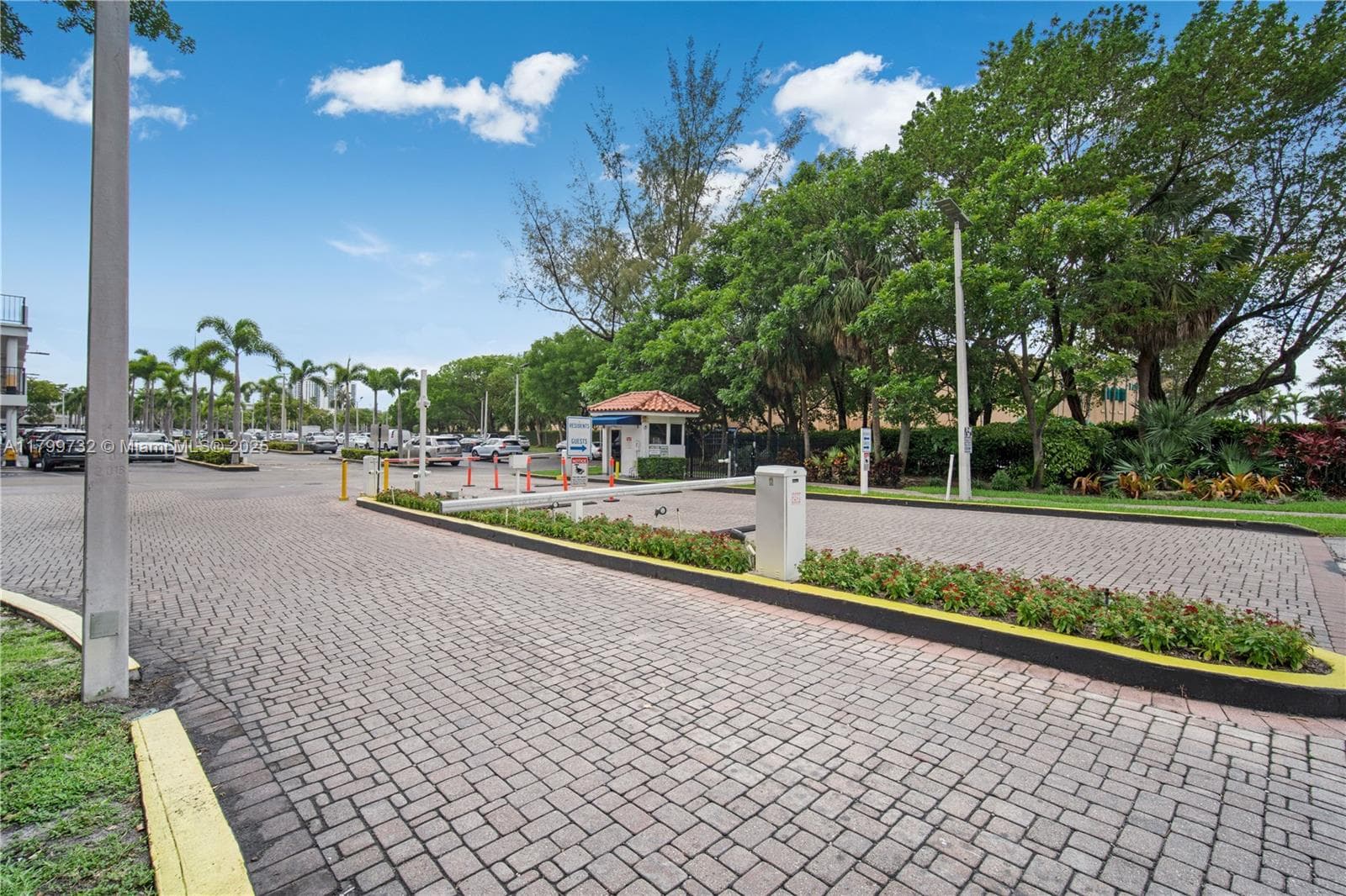 2750 NE 183rd St # 504, Aventura FL 33160 — 3