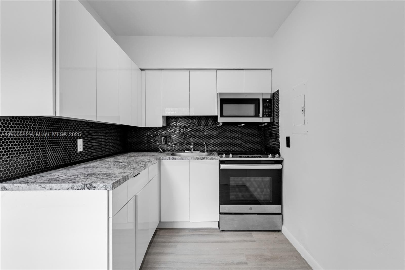 46 NW 62nd St # 4, Miami FL 33150 — 4