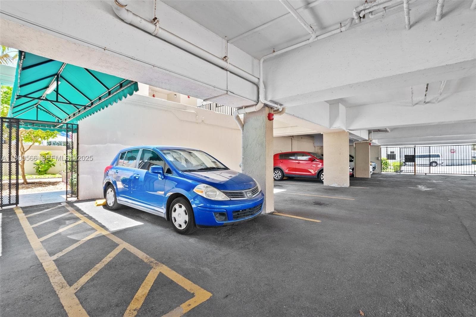 7125 Bay Dr # 201, Miami Beach FL 33141 — 28