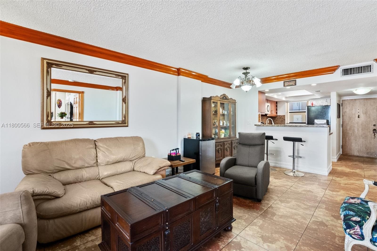 7125 Bay Dr # 201, Miami Beach FL 33141 — 9