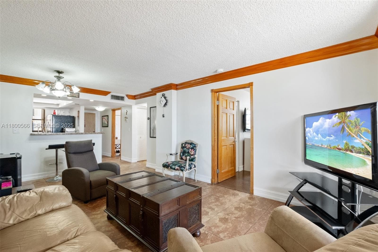 7125 Bay Dr # 201, Miami Beach FL 33141 — 8