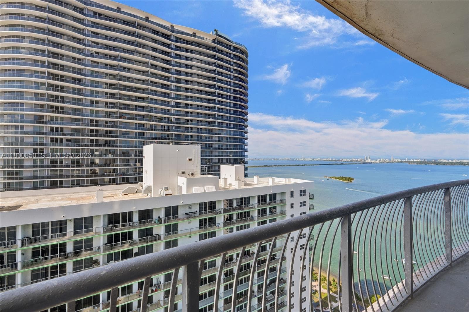 1750 N Bayshore Dr # 4007, Miami FL 33132 — 3