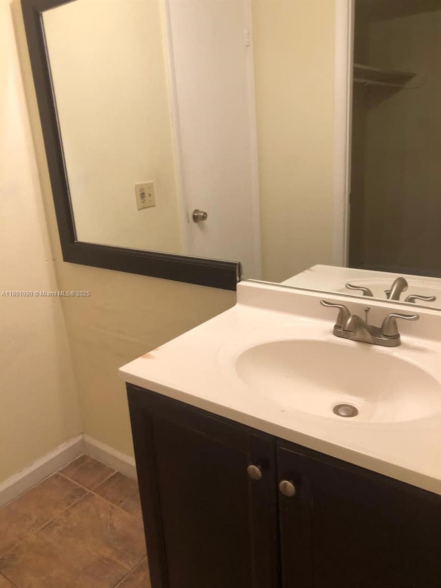 492 NW 165th St Rd # C514, Miami FL 33169 — 5