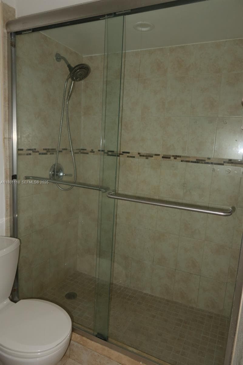8098 NW 99th Ter, Hialeah Gardens FL 33016 — 36