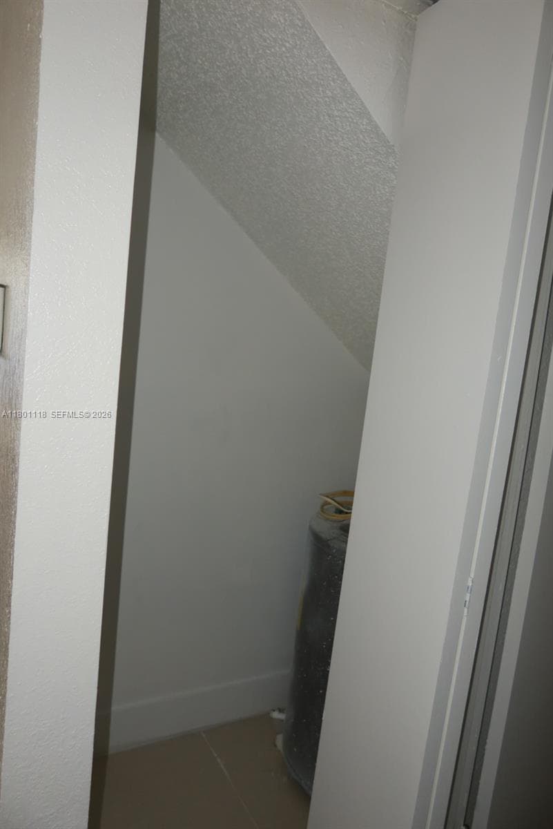 8098 NW 99th Ter, Hialeah Gardens FL 33016 — 14