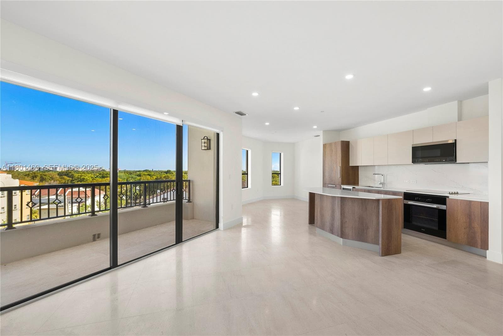 701 Valencia Ave # 403, Coral Gables FL 33134 — 3