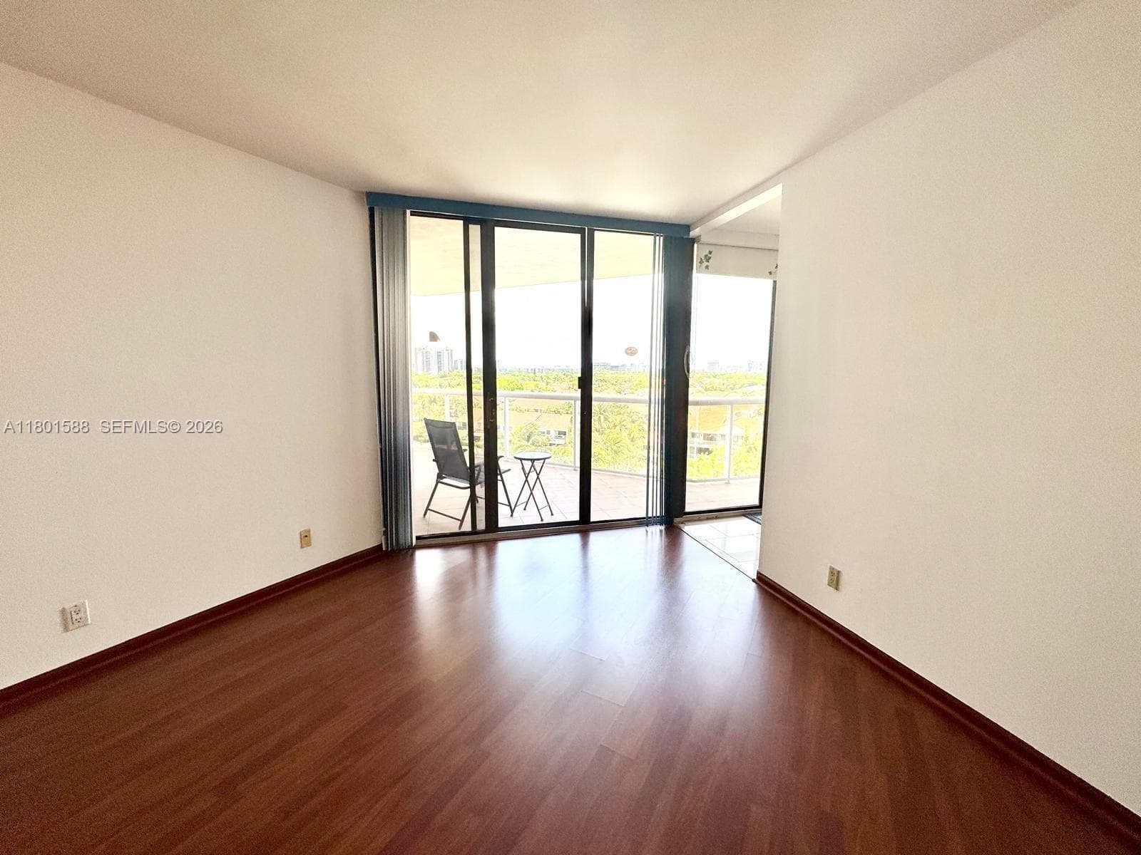 3610 Yacht Club Dr # 810, Aventura FL 33180 — 27