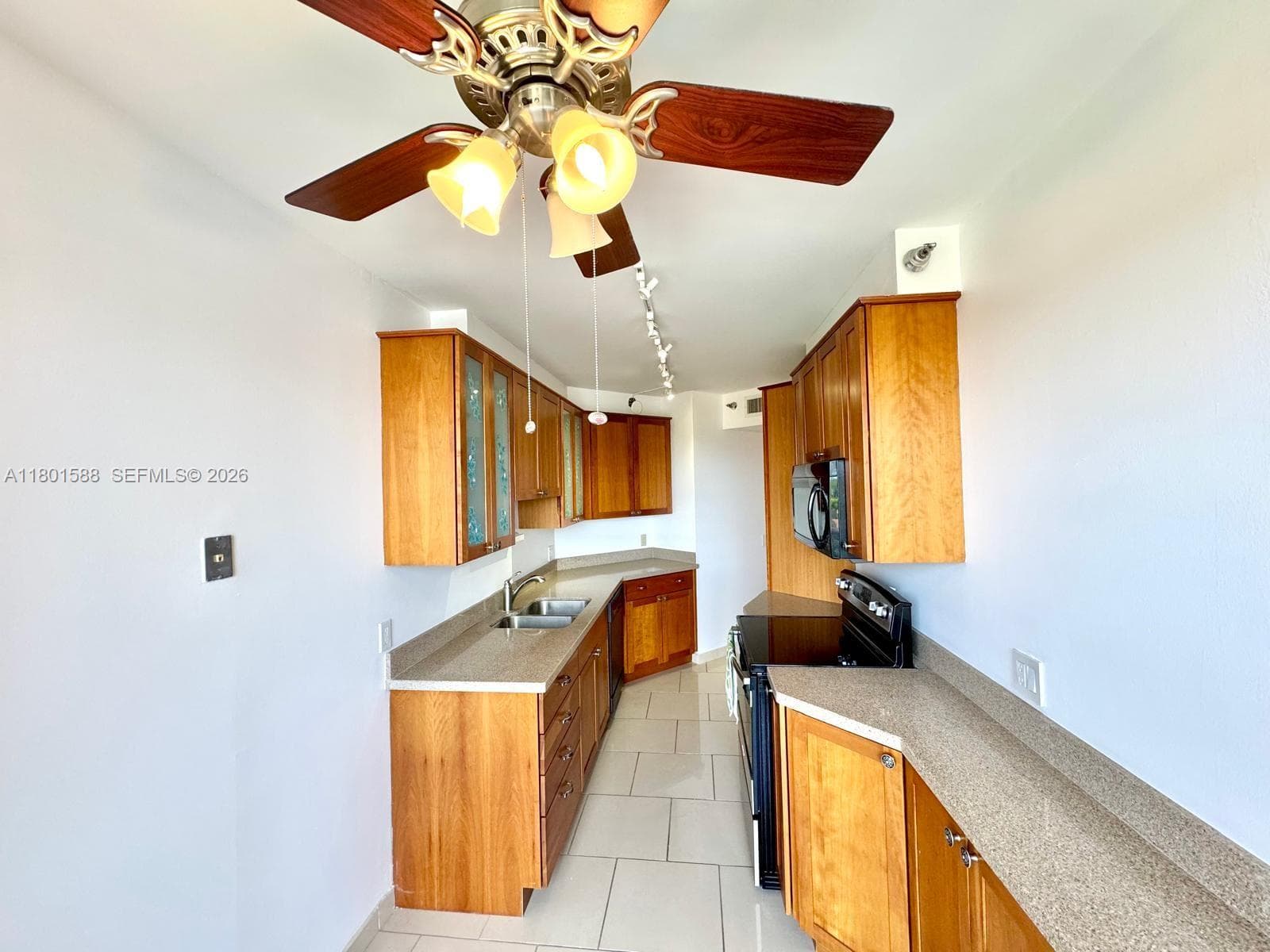 3610 Yacht Club Dr # 810, Aventura FL 33180 — 47