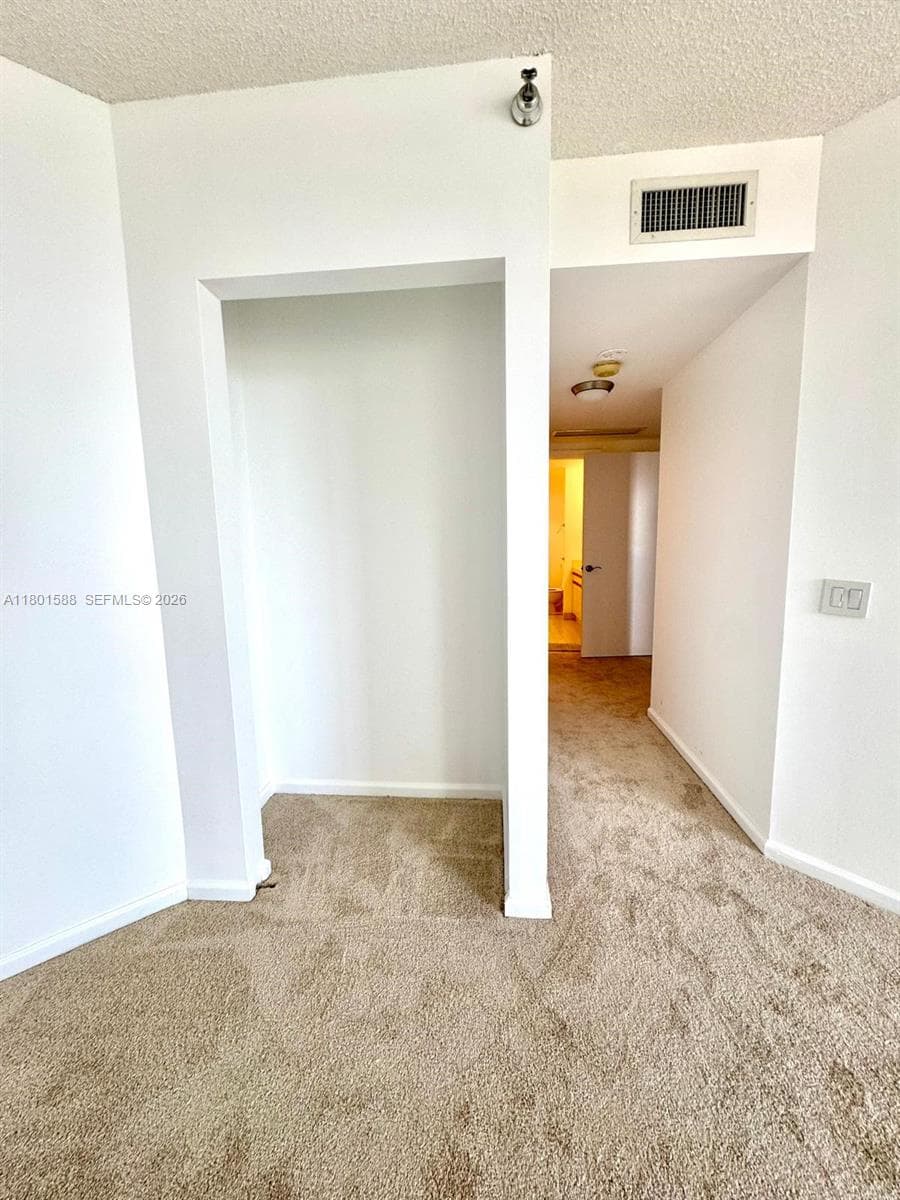 3610 Yacht Club Dr # 810, Aventura FL 33180 — 16