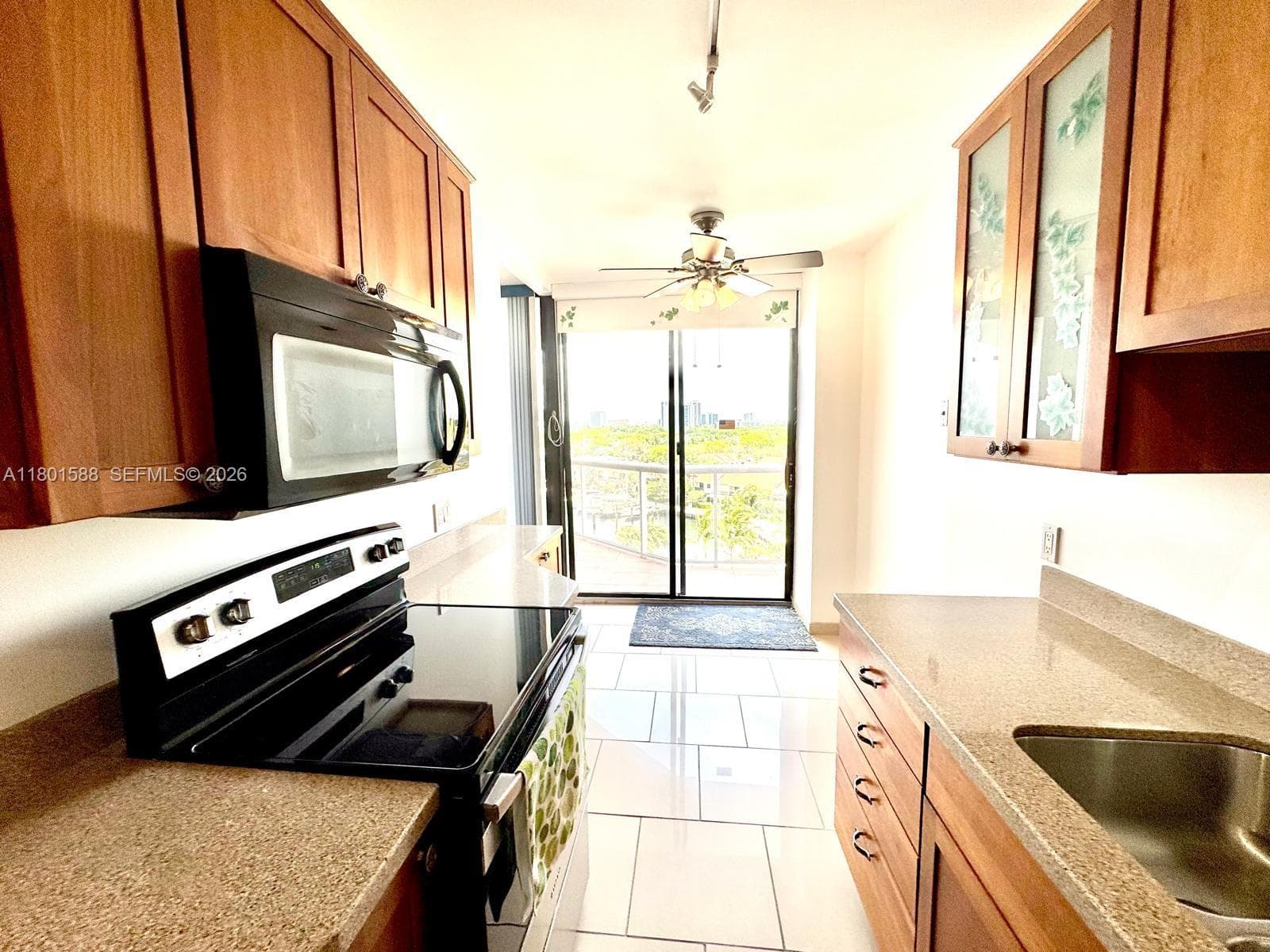3610 Yacht Club Dr # 810, Aventura FL 33180 — 26