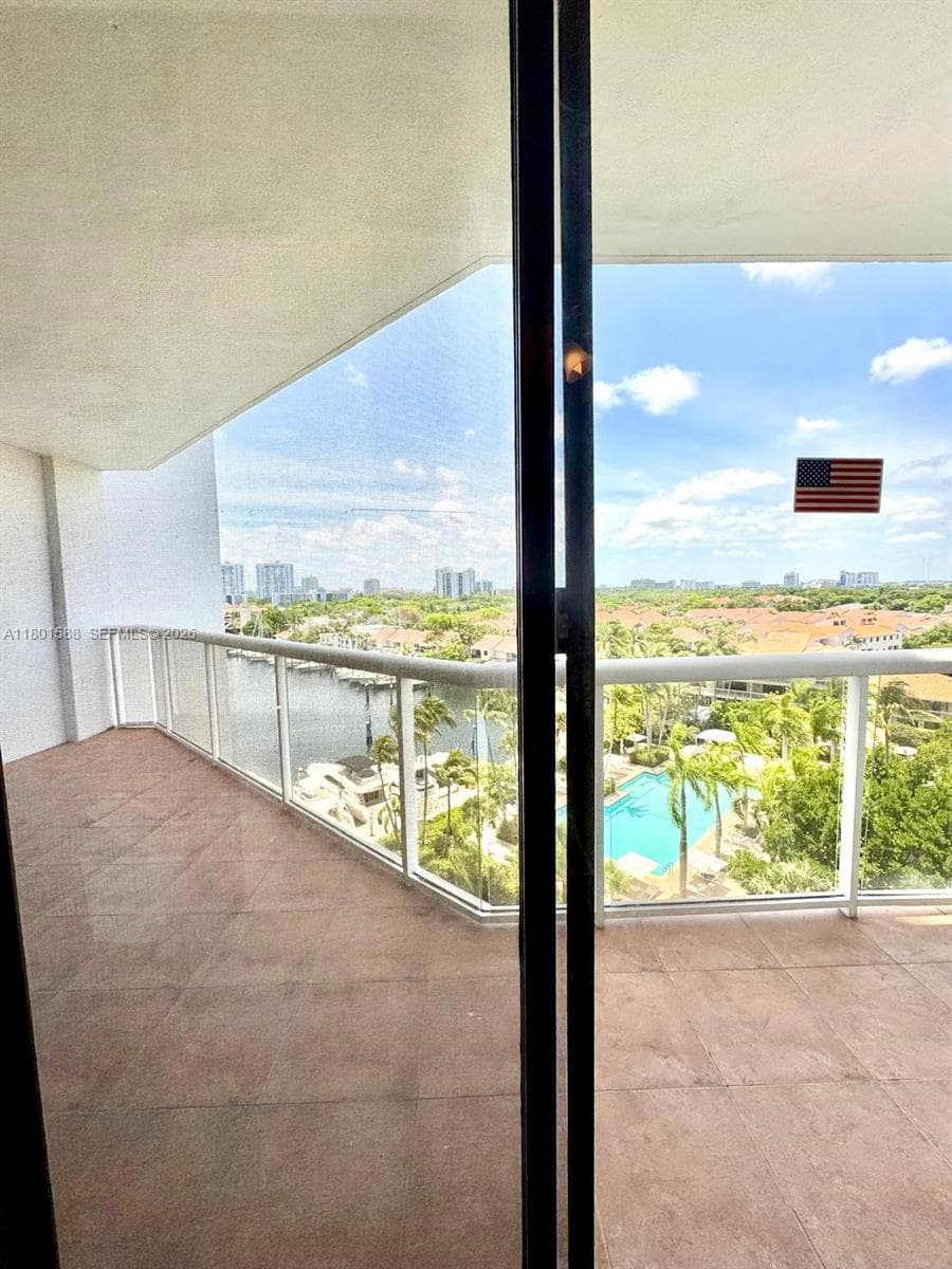 3610 Yacht Club Dr # 810, Aventura FL 33180 — 59