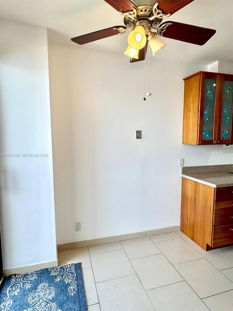 3610 Yacht Club Dr # 810, Aventura FL 33180 — 54