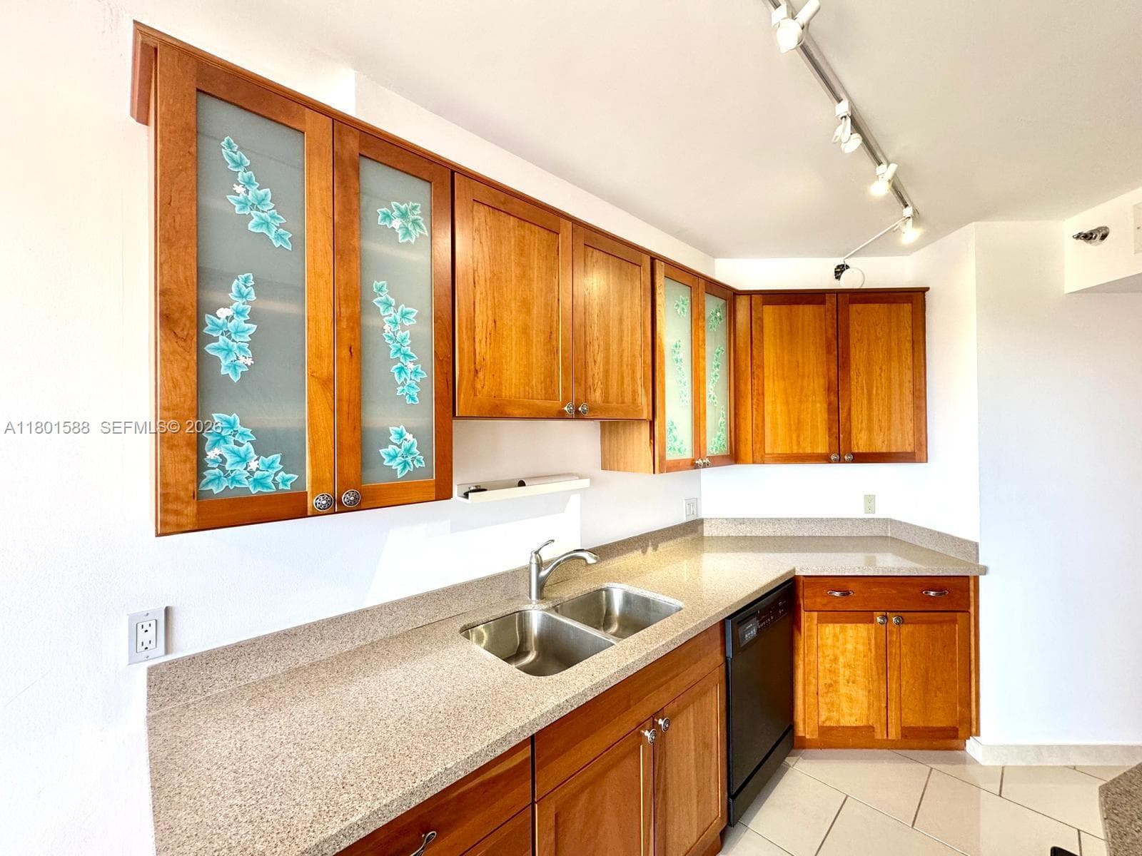 3610 Yacht Club Dr # 810, Aventura FL 33180 — 19