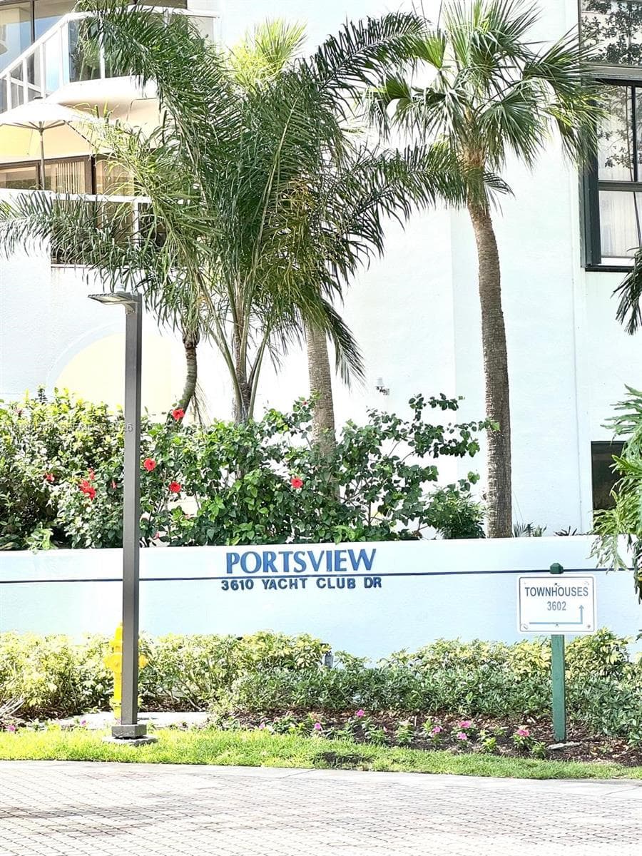 3610 Yacht Club Dr # 810, Aventura FL 33180 — 40