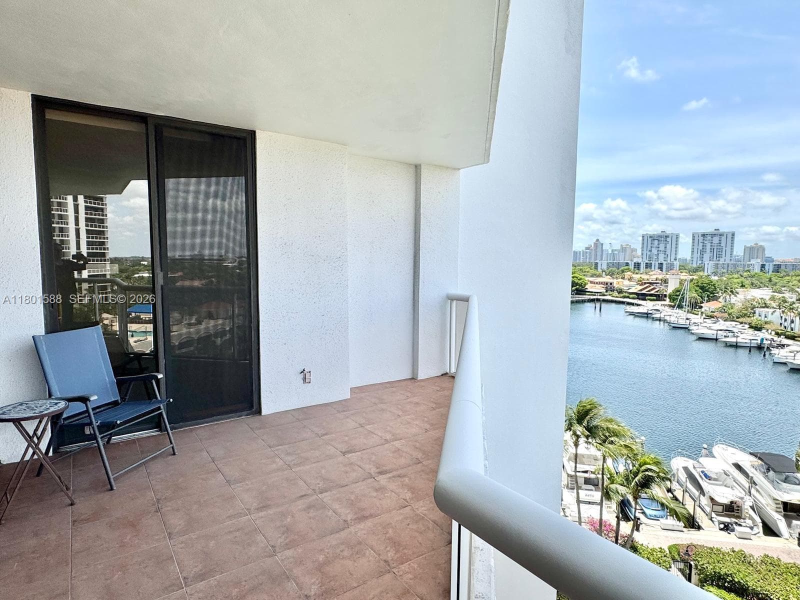 3610 Yacht Club Dr # 810, Aventura FL 33180 — 35