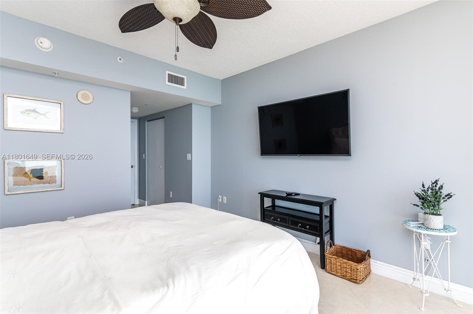16699 Collins Ave # 3401, Sunny Isles Beach FL 33160 — 17
