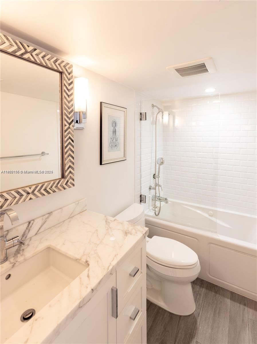 6061 Collins Ave # 7D, Miami Beach FL 33140 — 24