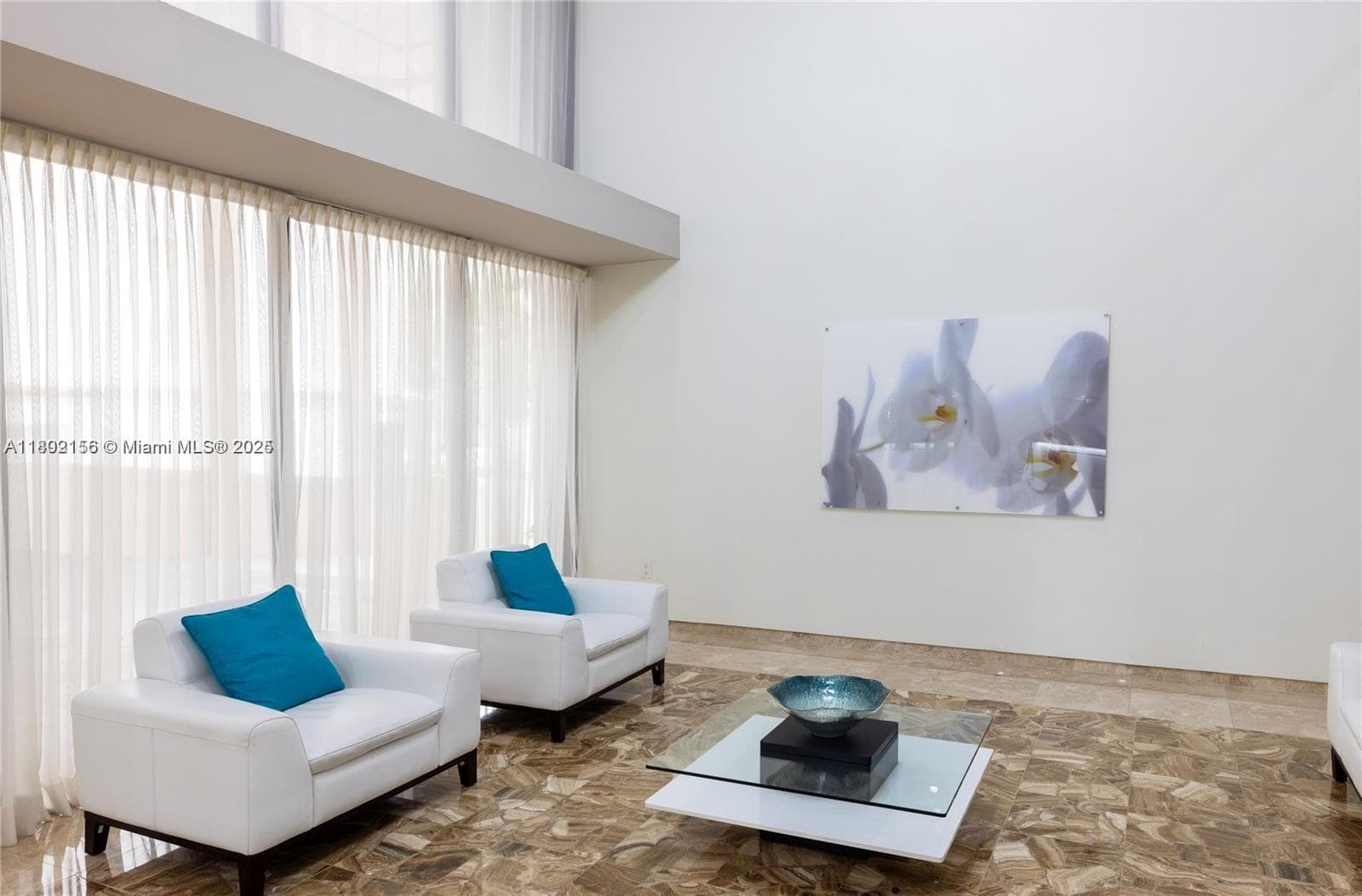 6061 Collins Ave # 7D, Miami Beach FL 33140 — 33